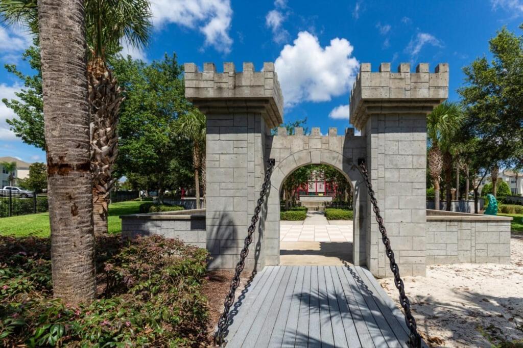 Luxurious Condo - Just 2 Miles From Disney #404 オーランド エクステリア 写真